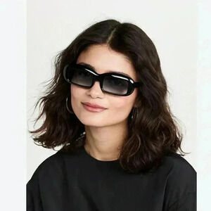 NIB Cult Gaia Terra Rectangular Frame Sunglasses Black